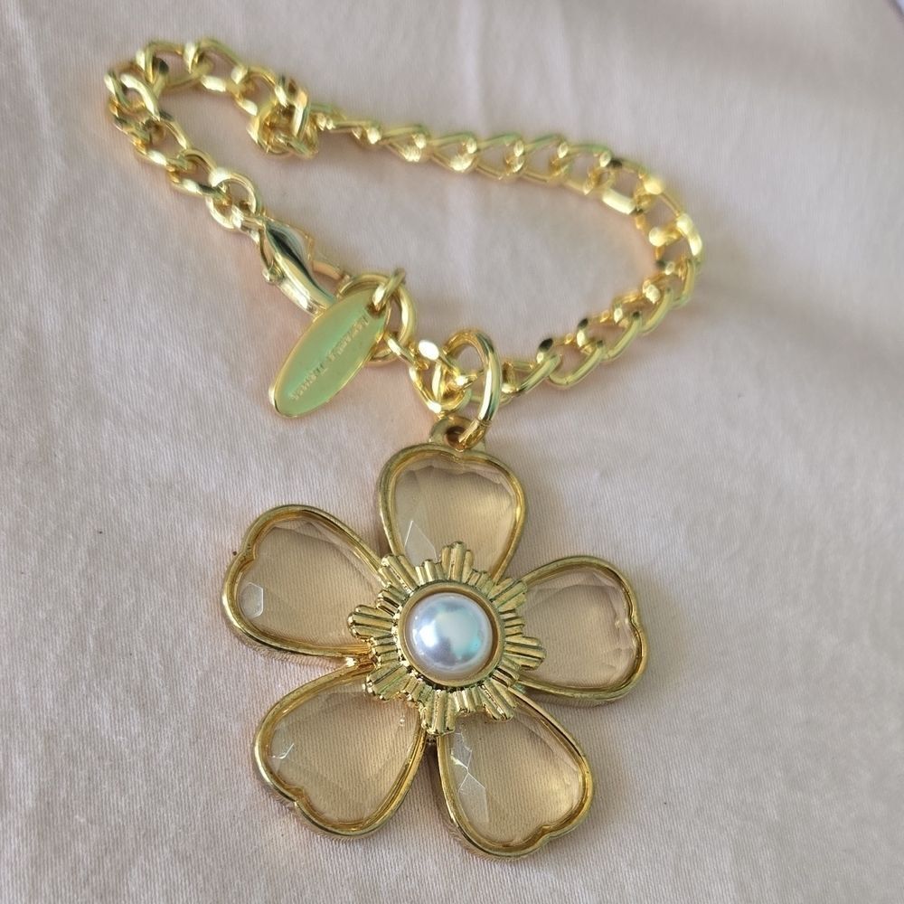 Samantha thavasa purse charm floral nwot - Picture 1 of 1